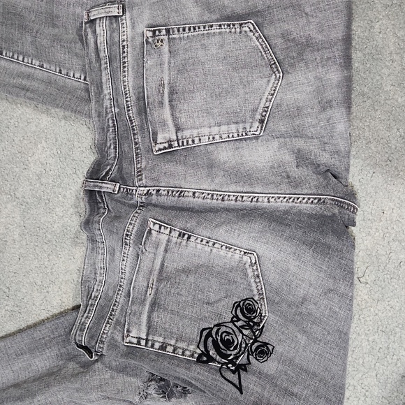 Jessica Simpson jrs 15- 32 grey ankle jeans black velvet rose applique - Picture 10 of 14